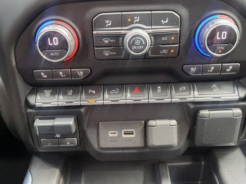 Used 2021 Chevrolet Silverado 2500 LTZ w/ Carhartt Edition AWD/4WD image 35