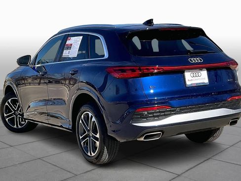 Certified 2025 Audi Q5 Premium w/ Convenience Package image 11