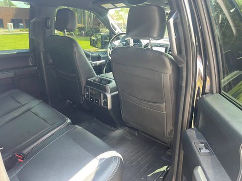 Used 2019 Ford F150 XLT w/ Equipment Group 302A Luxury AWD/4WD image 13