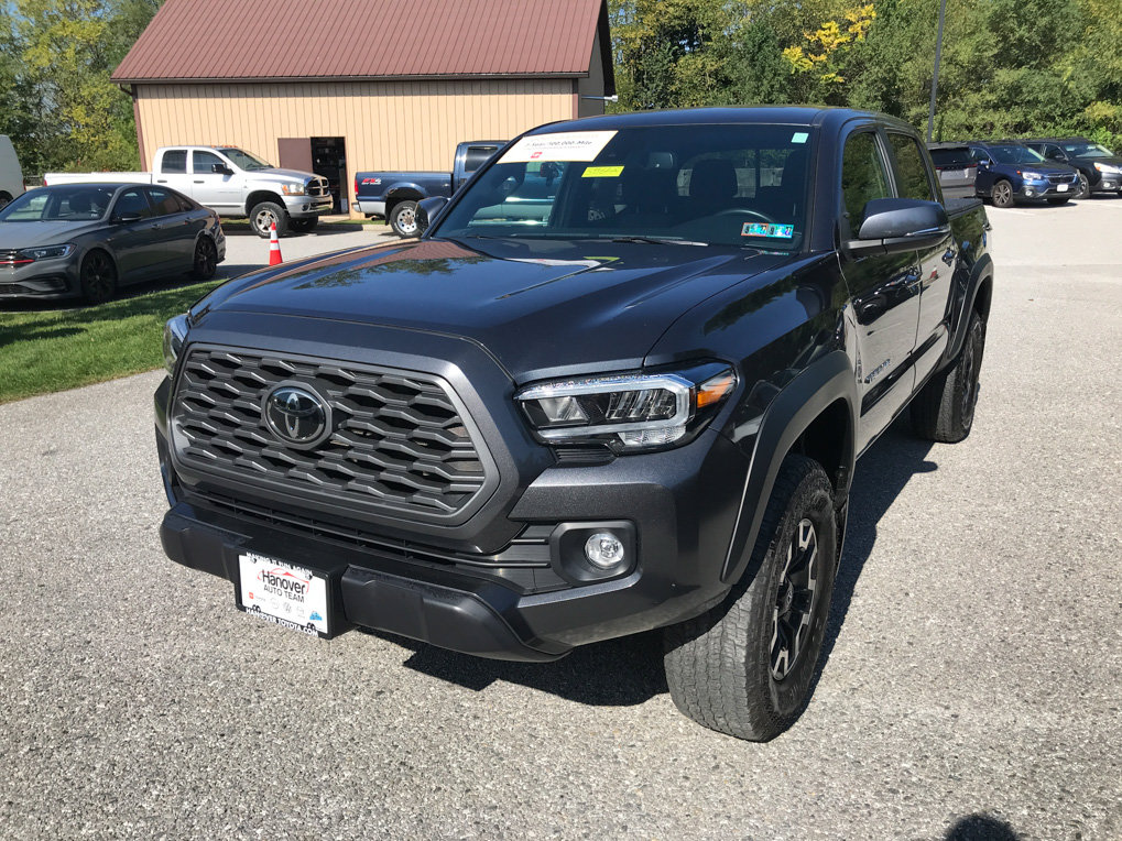 Certified 2023 Toyota Tacoma TRD Off-Road w/ Technology Package AWD/4WD image 4
