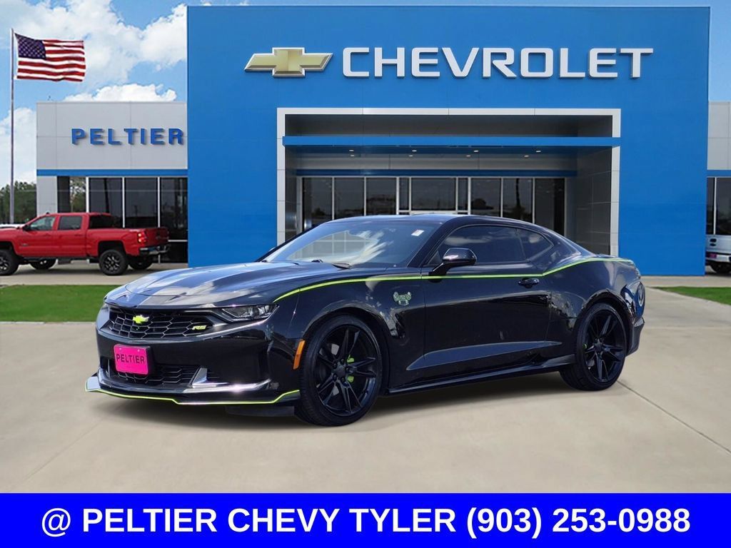 Used 2022 Chevrolet Camaro LT w/ RS Package RWD image 3