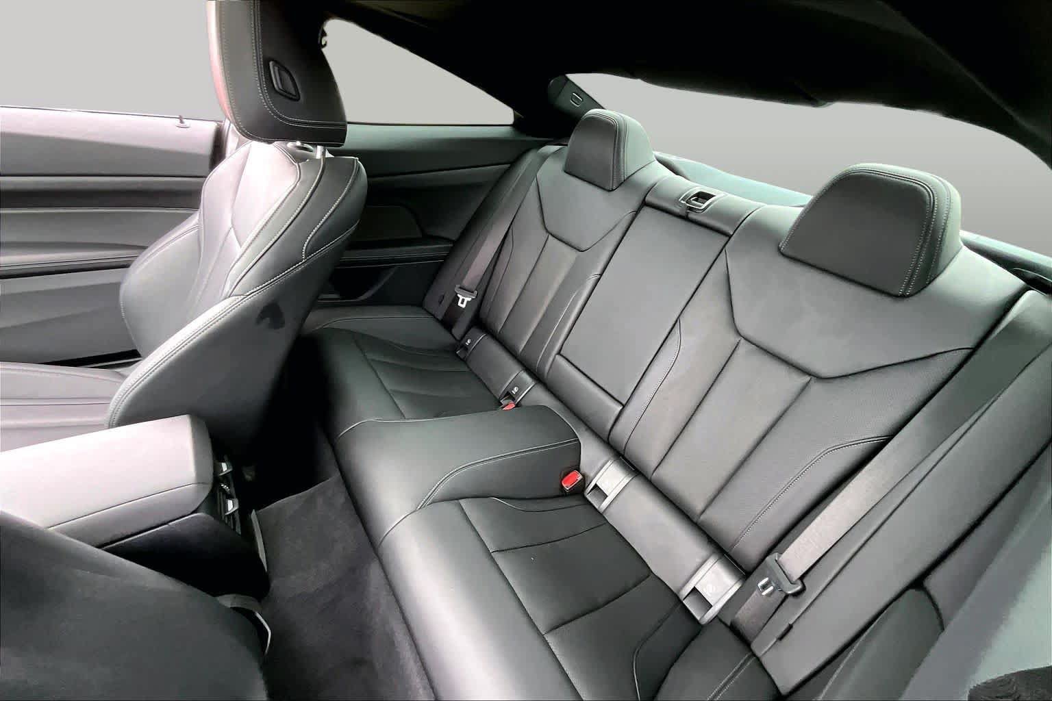 Used 2026 BMW 430i Coupe w/ Parking Assistance Package RWD image 17