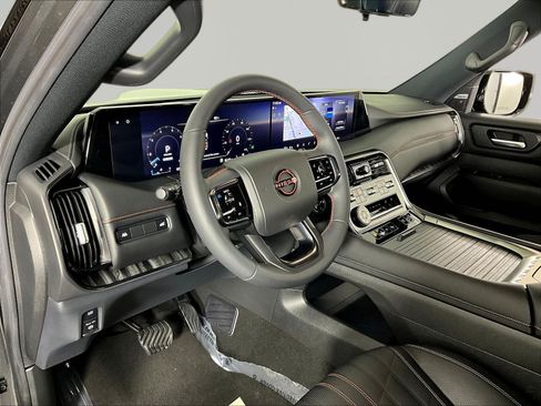 Certified 2025 Nissan Armada PRO-4X AWD/4WD image 17