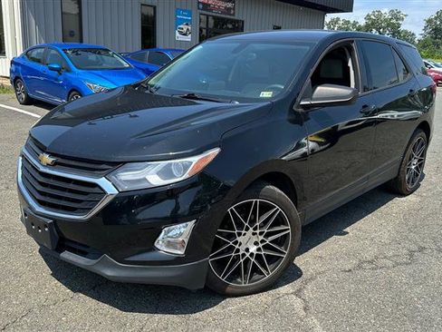 Used 2019 Chevrolet Equinox LS image 1