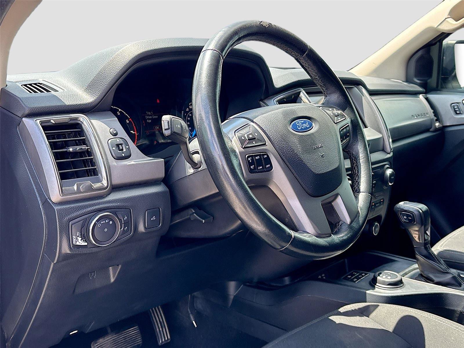 Used 2019 Ford Ranger XLT w/ Equipment Group 301A Mid AWD/4WD image 9