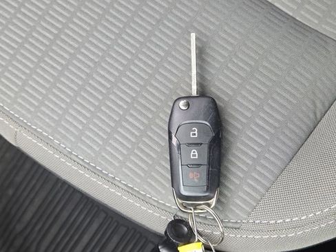 Used 2022 Ford Escape S image 34