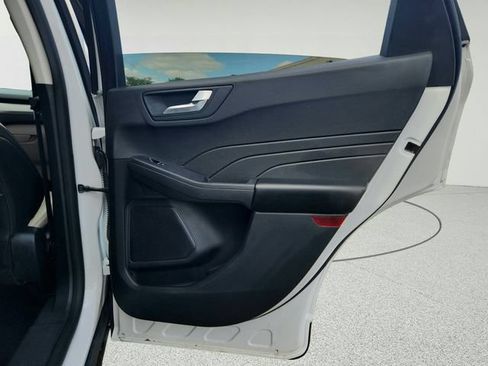 Used 2022 Ford Escape SEL FWD image 24