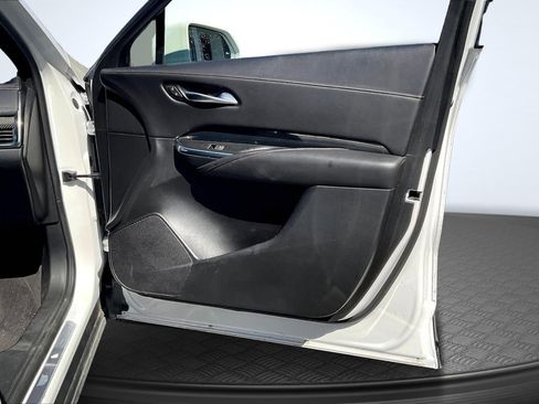 Used 2020 Cadillac XT4 Sport w/ Driver Awareness Package image 24