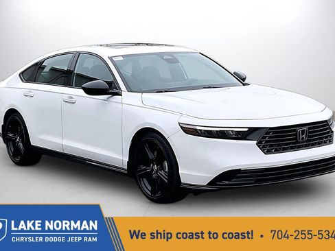 Used 2023 Honda Accord Sport image 1