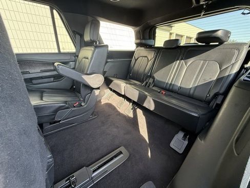 Used 2021 Ford Expedition Limited image 25