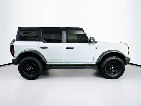 Used 2022 Ford Bronco Wildtrak image 8