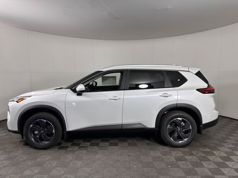 New 2026 Nissan Rogue SV w/ SV Premium Package image 12