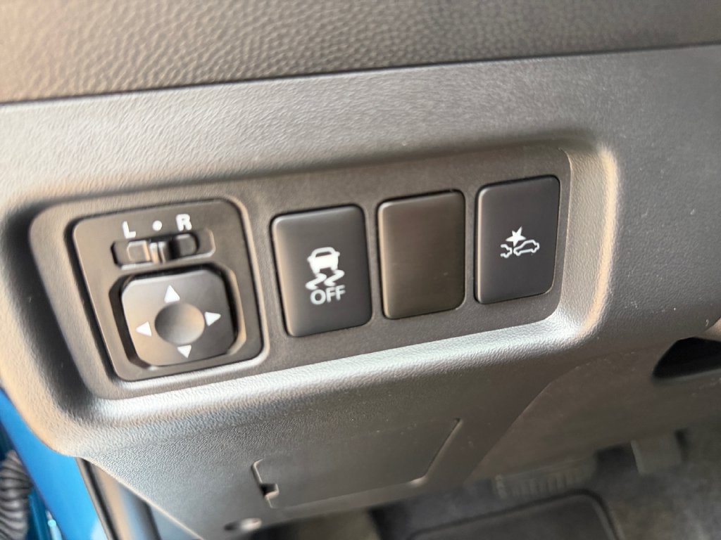 Used 2024 Mitsubishi Mirage ES FWD image 30