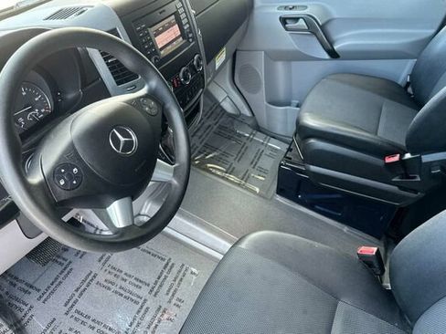 Used 2016 Mercedes-Benz Sprinter 2500 image 10