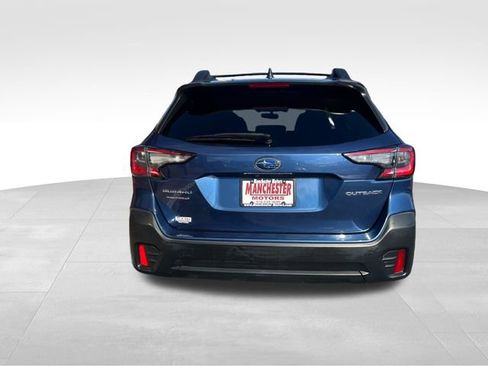 Used 2022 Subaru Outback Premium image 6