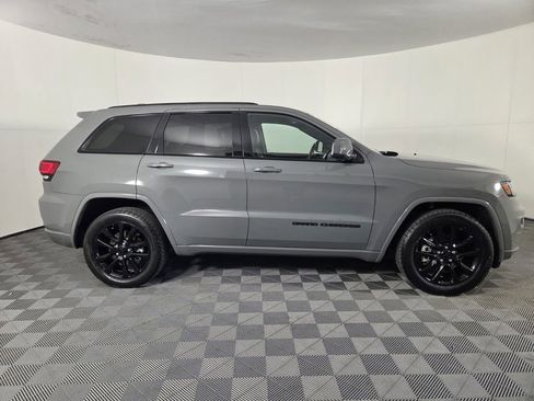 Certified 2021 Jeep Grand Cherokee Laredo X image 6