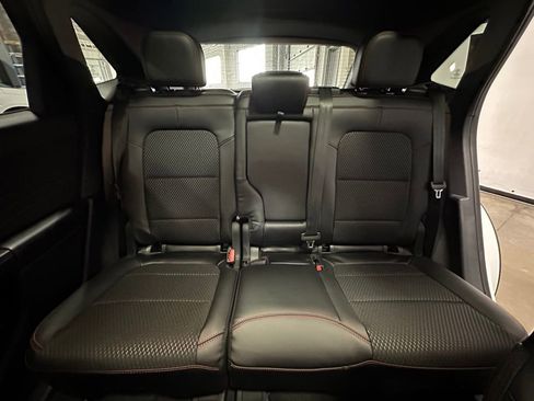 New 2025 Ford Escape ST-Line Select w/ Tech Pack #2 AWD/4WD image 22