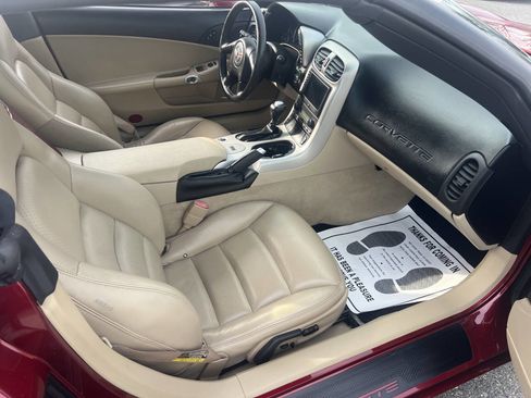 Used 2005 Chevrolet Corvette Convertible w/ Preferred Equipment Group image 10