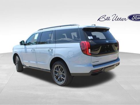 New 2027 Ford Expedition Platinum w/ Stealth Appearance Package RWD image 4