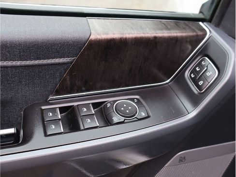 Used 2021 Ford F150 Lariat w/ Equipment Group 502A High image 18