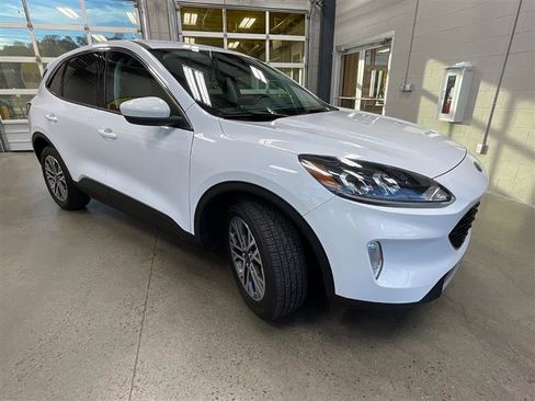 Used 2022 Ford Escape SEL image 7
