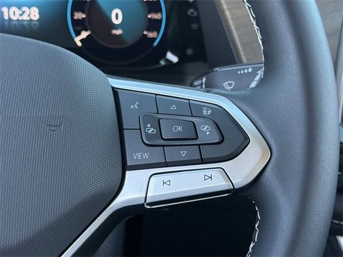 New 2026 Volkswagen Atlas SE image 11