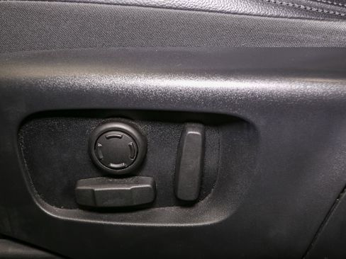 Used 2023 Land Rover Range Rover Evoque S image 46