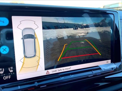 New 2026 Volkswagen Atlas SE FWD image 18