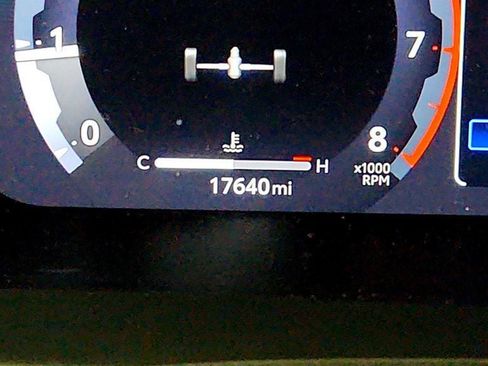 Used 2024 Toyota Tacoma TRD Sport w/ TRD Sport Upgrade Package AWD/4WD image 15