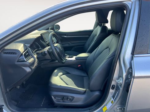Used 2023 Toyota Camry SE w/ Protection Package (Q2) (TMS) image 9
