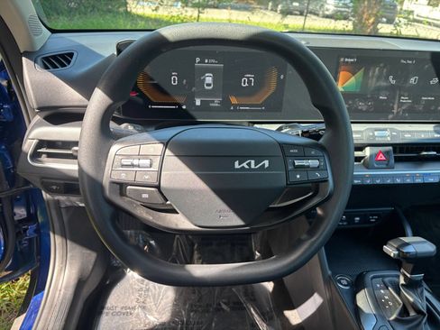 Used 2026 Kia K4 FWD image 27