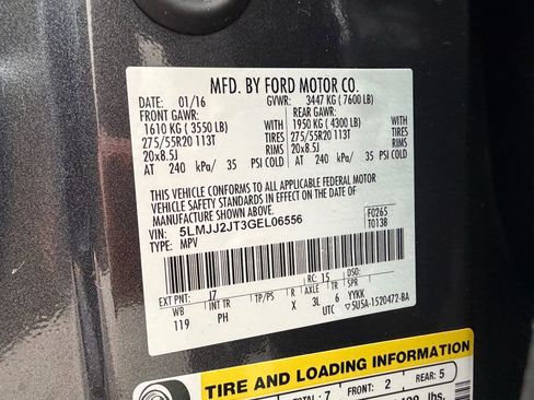 Used 2016 Lincoln Navigator Select image 32