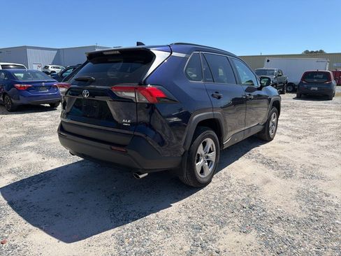 Used 2023 Toyota RAV4 XLE w/ Convenience Package image 5