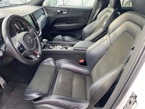 Used 2019 Volvo XC60 T5 R-Design w/ Protection Package Premier AWD/4WD image 15