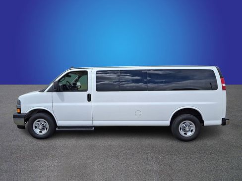 Used 2019 Chevrolet Express 3500 LT w/ LT Preferred Equipment Group RWD image 7