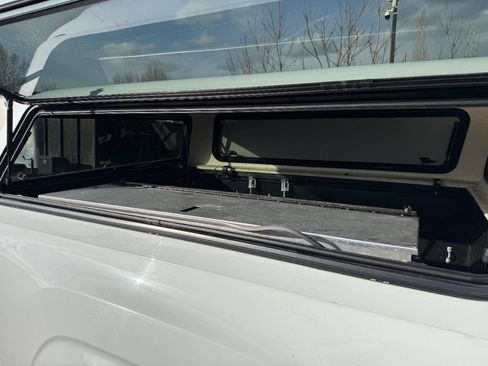 Used 2019 Toyota Tacoma SR image 25