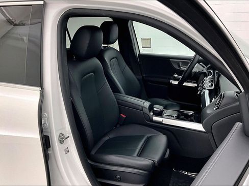 Certified 2022 Mercedes-Benz GLB 250 image 6