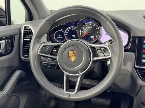 Used 2022 Porsche Cayenne Platinum Edition AWD/4WD image 22