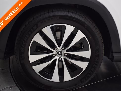 Used 2025 Mercedes-Benz GLE 350 4MATIC image 11