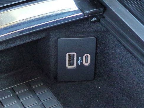 Used 2025 Lincoln Corsair Grand Touring w/ Equipment Group 302A AWD/4WD image 23