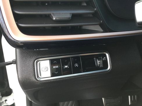 Used 2024 Buick Envision Sport Touring AWD/4WD image 17
