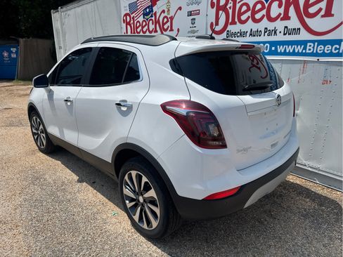 Used 2021 Buick Encore Preferred w/ Safety Package II FWD image 8