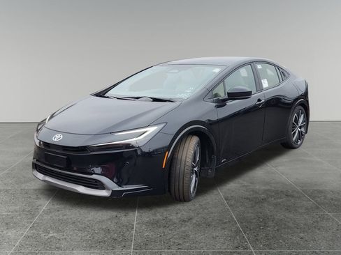 New 2026 Toyota Prius Limited image 3