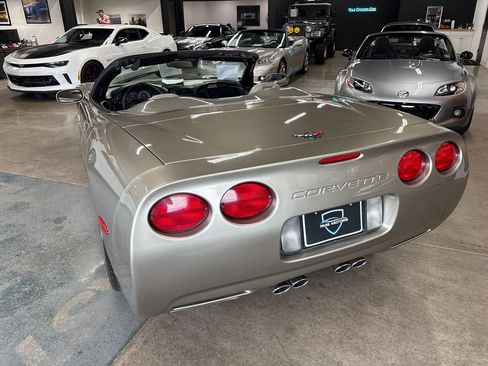 Used 2000 Chevrolet Corvette Convertible w/ Memory Pkg RWD image 8