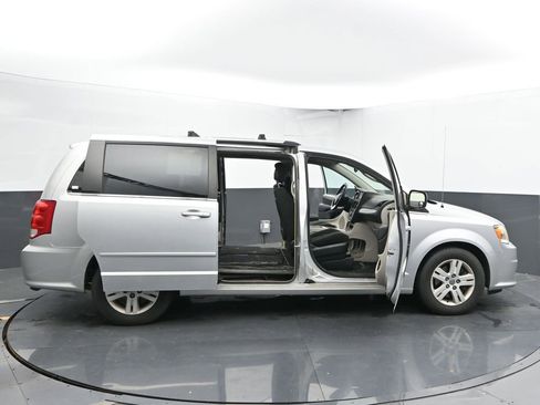 Used 2012 Dodge Grand Caravan Crew w/ Crew Value Pkg image 39