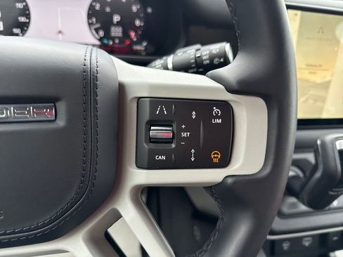 New 2024 Land Rover Defender 130 X-Dynamic SE image 20