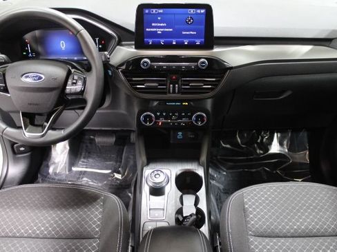 Used 2023 Ford Escape Active AWD/4WD image 2