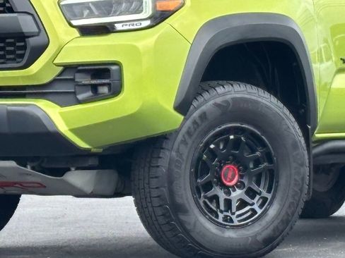 Used 2022 Toyota Tacoma TRD Pro AWD/4WD image 2