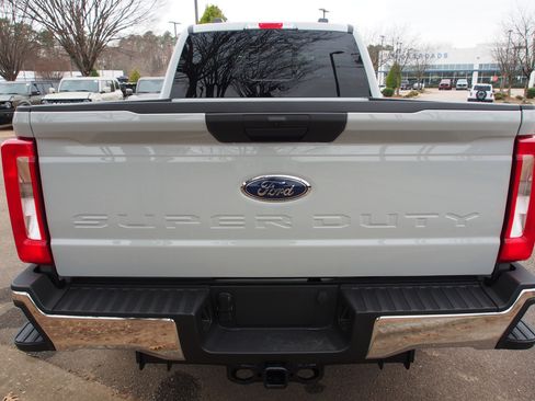 New 2026 Ford F250 XLT w/ FX4 Off-Road Package AWD/4WD image 6
