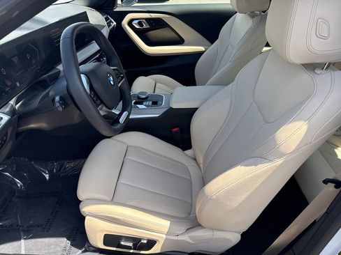 Used 2025 BMW 230i Coupe w/ Convenience Package RWD image 20